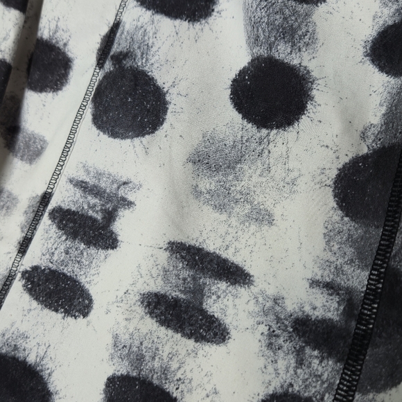 Lululemon Run: For Your Money Tank Seaside Dot White / Black Size 4 - Picture 10 of 11